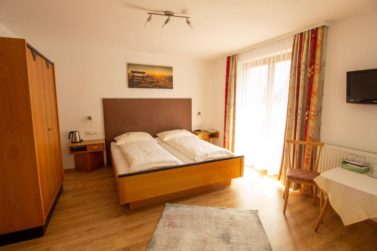 Haus Josef Bed and Breakfast Mayrhofen Exteriör bild